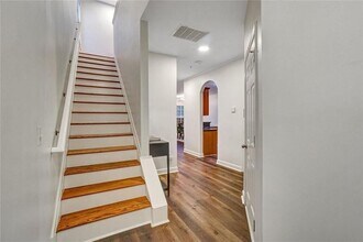 702 Surrey Park Pl SE in Smyrna, GA - Foto de edificio - Building Photo