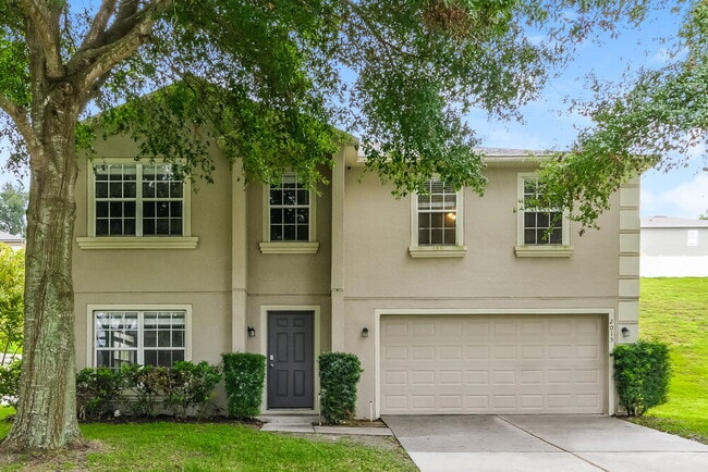 property at 2015 Country Brook Ave