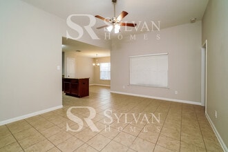 125 Farmer Ln in Jarrell, TX - Building Photo - Building Photo