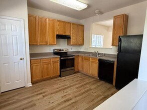 146 Forthview Way in Apex, NC - Building Photo - Building Photo