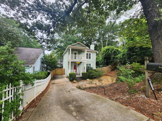 property at 613 Home Avenue SE
