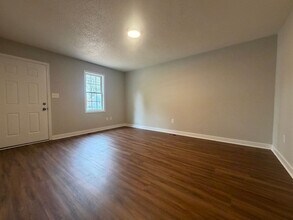 2104 Richmond Ave in Petersburg, VA - Building Photo - Building Photo