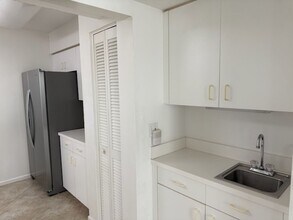 990 Cape Marco Dr in Marco Island, FL - Building Photo - Building Photo