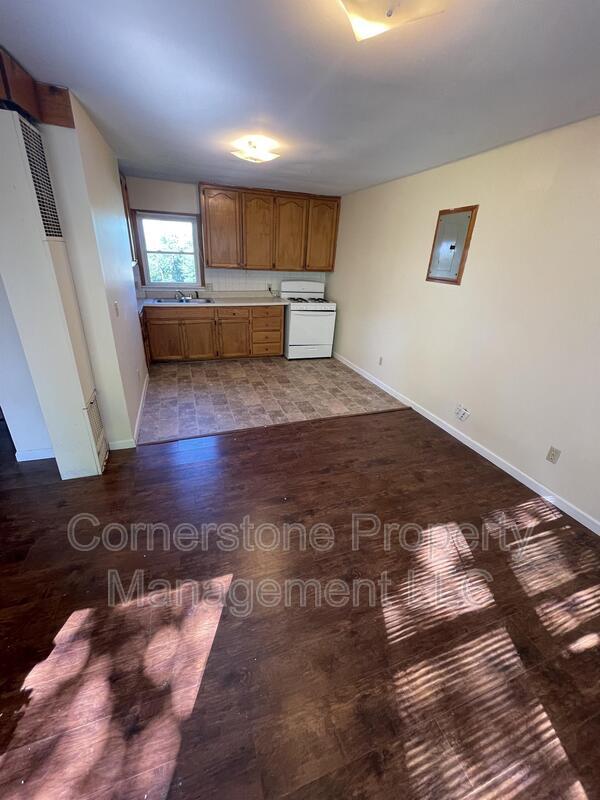 8300 Center Dr in De Soto, KS - Building Photo - Building Photo