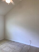 2525 Hartsfield Rd in Tallahassee, FL - Building Photo - Building Photo