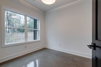 862 W Sharpe Ave in Nashville, TN - Building Photo - Building Photo