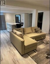 140 Sumner Crescent in Grimsby, ON - Building Photo - Building Photo