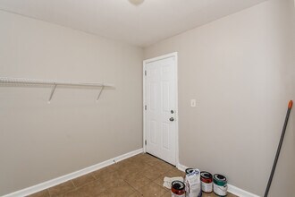 1695 Valencia Rd in Decatur, GA - Building Photo - Building Photo