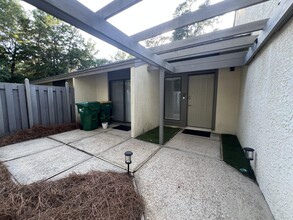 1000 Bay Dr in Niceville, FL - Building Photo - Building Photo