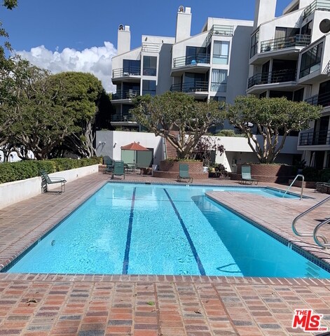 2950 Neilson Way-Unit -308 in Santa Monica, CA - Building Photo