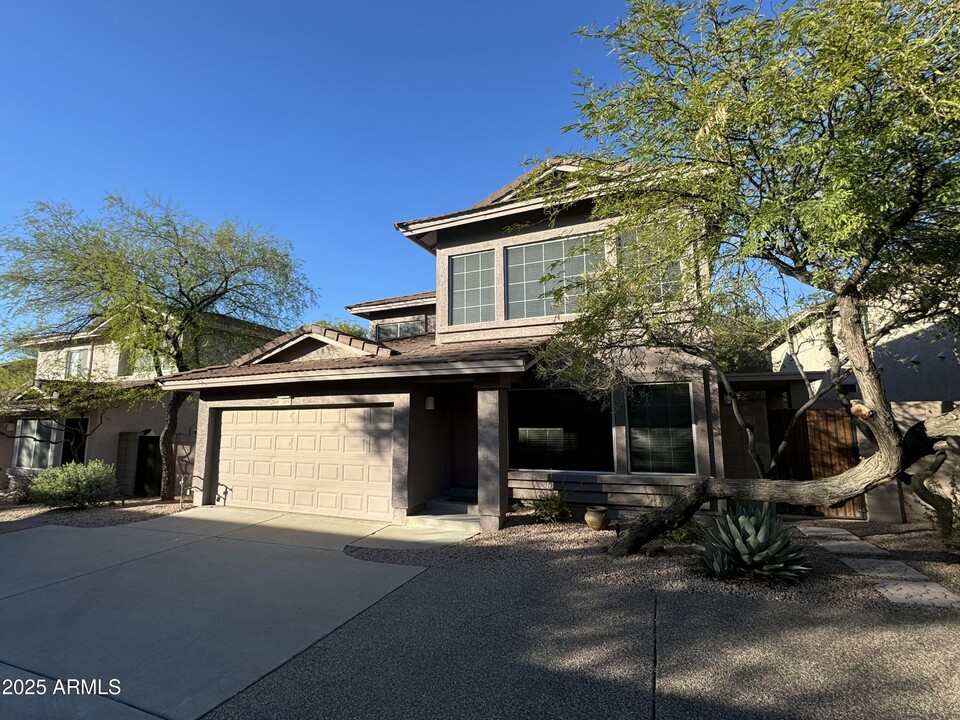 7650 E Williams Dr in Scottsdale, AZ - Building Photo