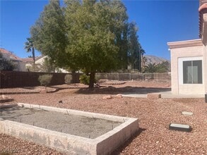 9421 W Gold Mountain Ave in Las Vegas, NV - Foto de edificio - Building Photo