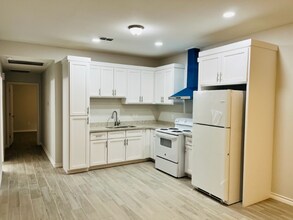 1810 Atrium Pl Dr in Harlingen, TX - Building Photo - Building Photo