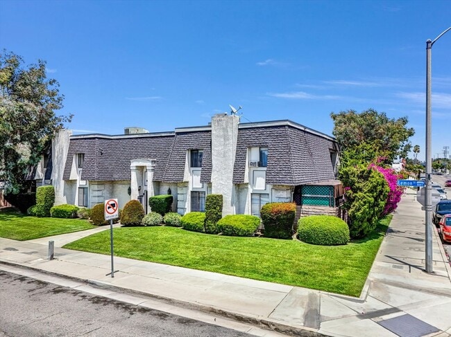 property at 898 S Lemon St