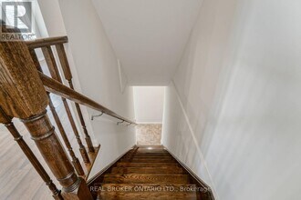 64 Commuter Dr in Brampton, ON - Building Photo - Building Photo