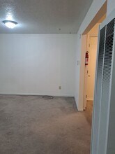 1026 Southpark Dr in Columbia, MO - Building Photo - Building Photo