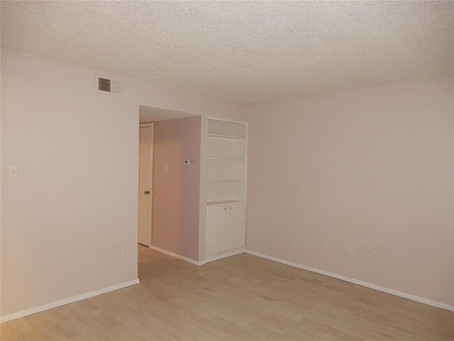 1715 Moritz Dr in Houston, TX - Building Photo - Building Photo