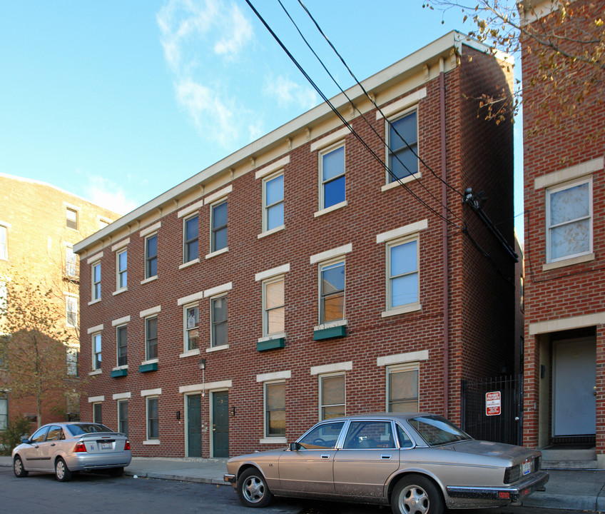 108 E Clifton Ave in Cincinnati, OH - Building Photo