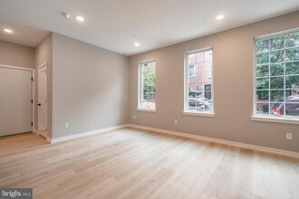 713 S Mildred St in Philadelphia, PA - Building Photo - Building Photo