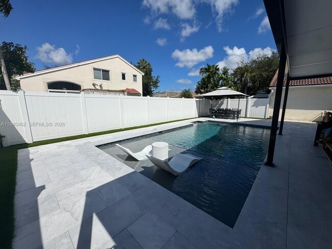 3321 SW 51st St in Fort Lauderdale, FL - Building Photo - Building Photo