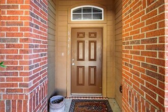 8216 Deer Bluff Ln in Fort Worth, TX - Building Photo - Building Photo