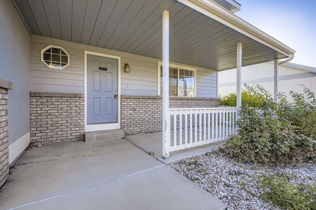 4154 La Junta Dr in Loveland, CO - Building Photo - Building Photo