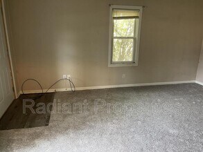 1901 Searle St in Des Moines, IA - Building Photo - Building Photo