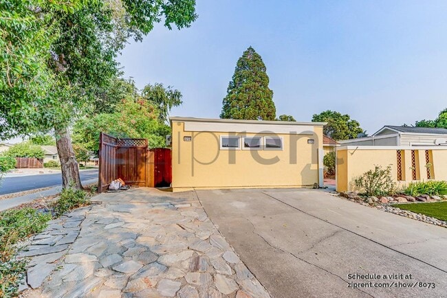 2259 Goldcrest Cir in Pleasanton, CA - Building Photo - Building Photo
