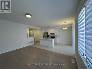 3043 Langdon Rd in Oakville, ON - Building Photo - Building Photo