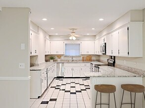 1700 Washington St in Edmond, OK - Building Photo - Building Photo