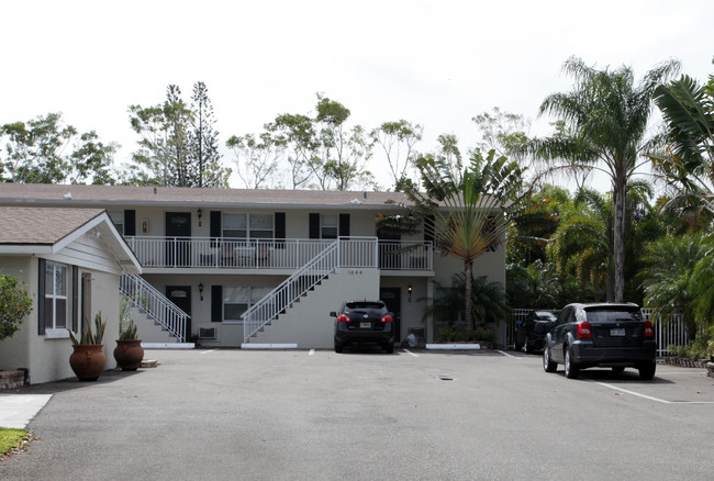 South Bridge Apartments in Sarasota, FL - Foto de edificio - Building Photo