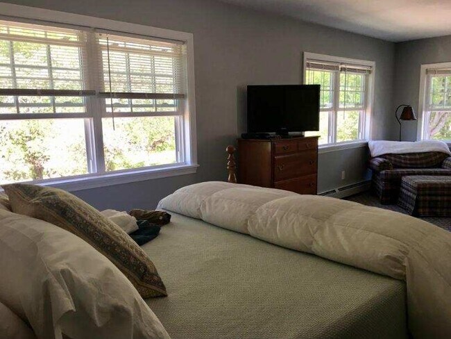 1143 NH-16 in Jackson, NH - Building Photo - Building Photo