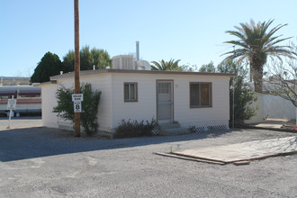 4028 E Blacklidge Dr in Tucson, AZ - Building Photo - Building Photo