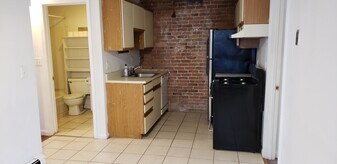66 Murdock St, Unit 1 in Boston, MA - Building Photo