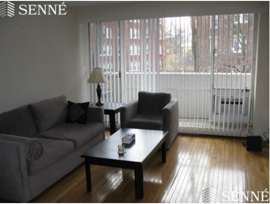 29 Concord Ave, Unit 314 in Cambridge, MA - Building Photo