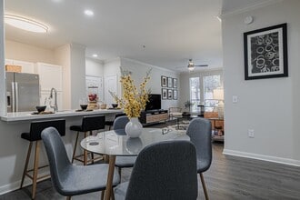 12601 Briar Forest Dr in Houston, TX - Building Photo - Building Photo