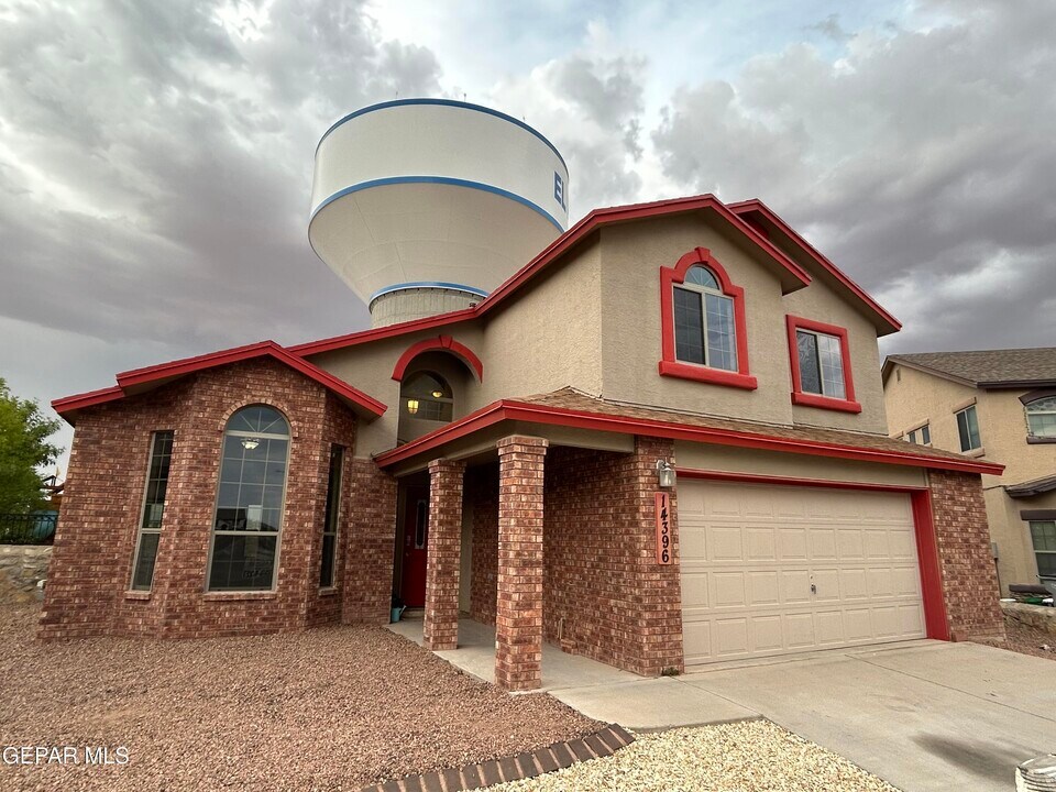 14396 Alma Point in El Paso, TX - Building Photo