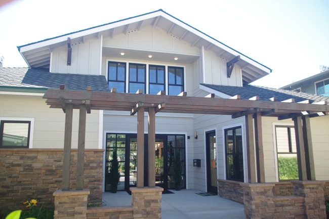 Portofino Apartments in San Jose, CA - Foto de edificio - Building Photo