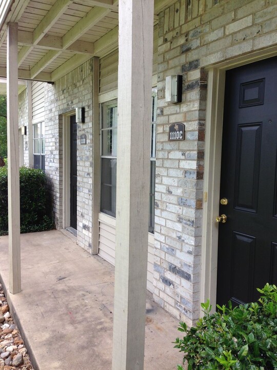 1110 Spring Loop in Bryan, TX - Building Photo