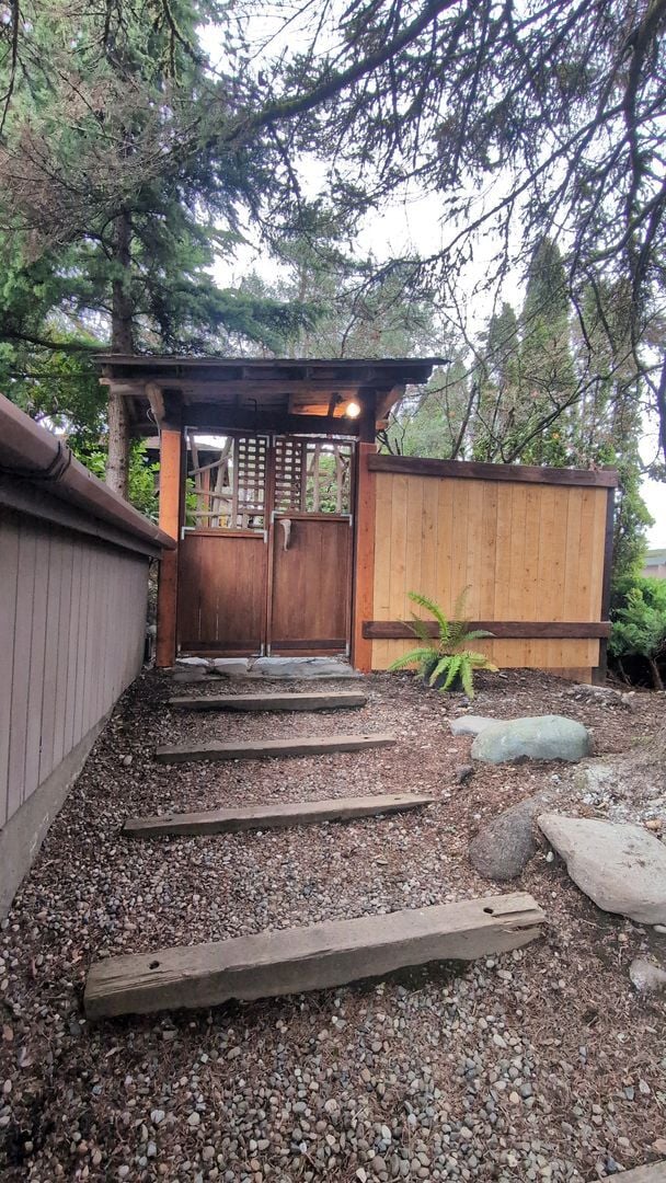 616 Cline Ave in Port Orchard, WA - Building Photo - Building Photo