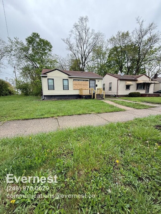 property at 19341 Lindsay St