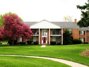 Parkside East Apartments in Sterling Heights, MI - Foto de edificio - Building Photo