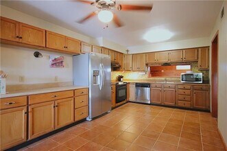 617.5 Victory Dr in Westwego, LA - Building Photo - Building Photo