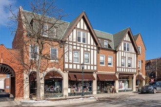 833 Elm St in Winnetka, IL - Building Photo - Building Photo