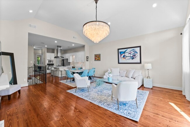 1305 Birdsall St in Houston, TX - Building Photo - Building Photo