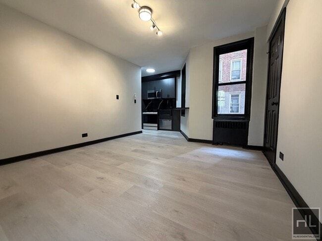 East 58th Street, Unit 1C in New York, NY - Foto de edificio - Building Photo