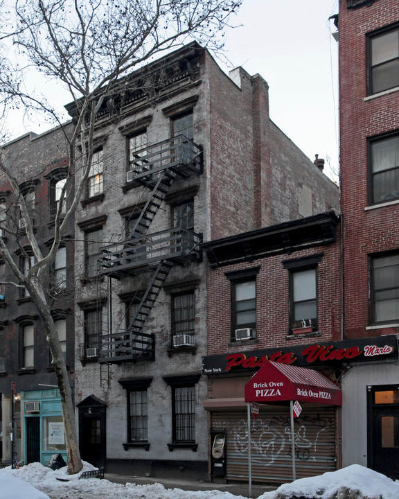 403 W 44th St in New York, NY - Foto de edificio