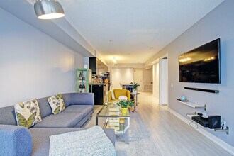 19 Singer Ct in Toronto, ON - Building Photo - Building Photo