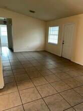 2225 Laura Ln in West Palm Beach, FL - Building Photo - Building Photo