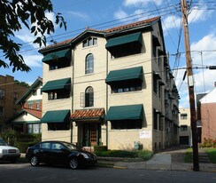 1622 Virginia St in Charleston, WV - Building Photo